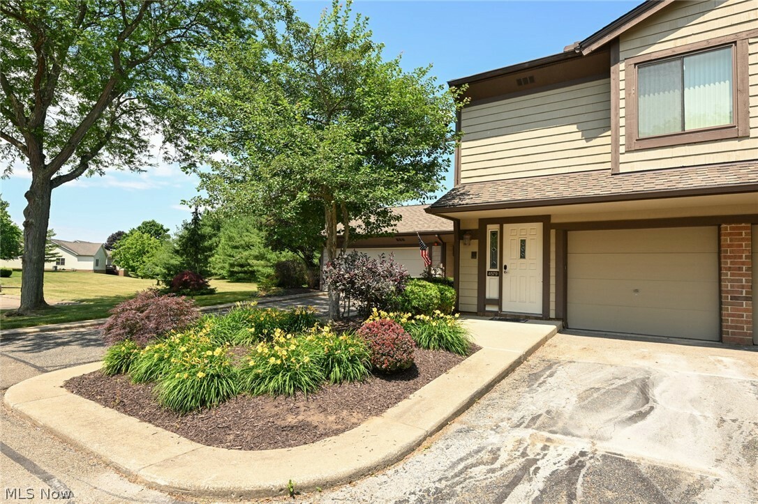 Property Photo:  4579 Morgate Circle NW  OH 44708 