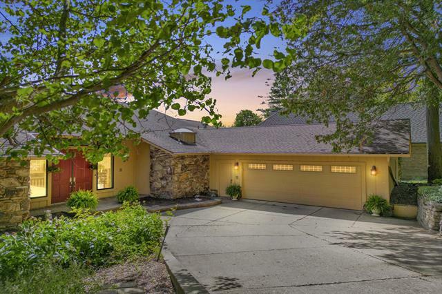 Property Photo:  6809 Deerhill Drive  MI 48346 