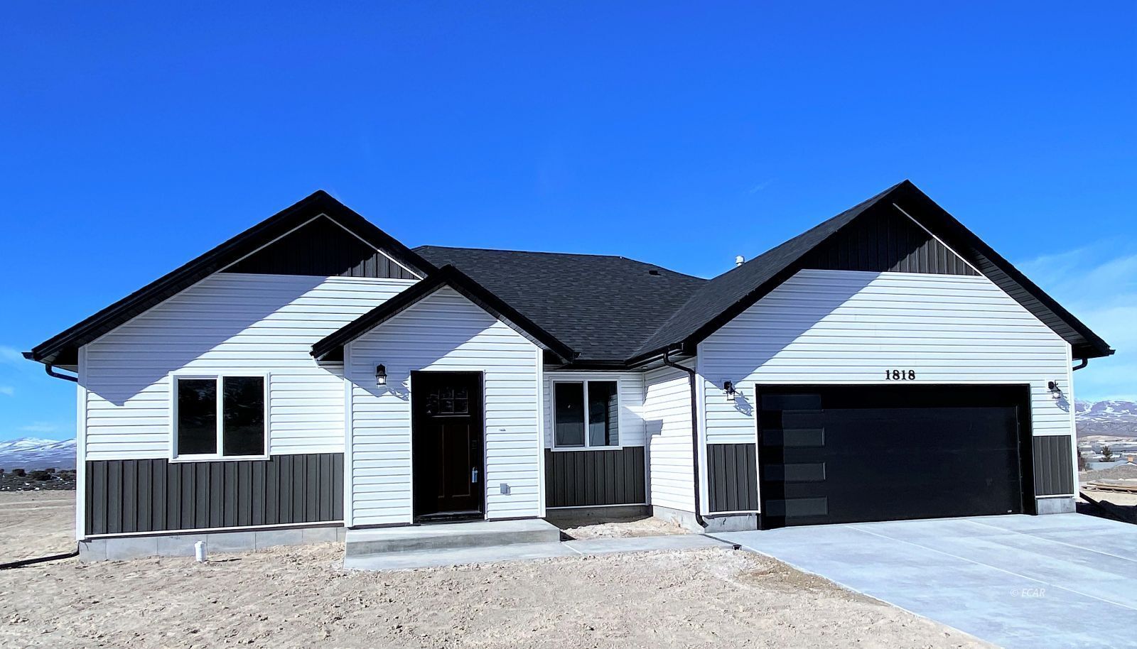 Property Photo: 2674 Mesquite Way NV 89801
