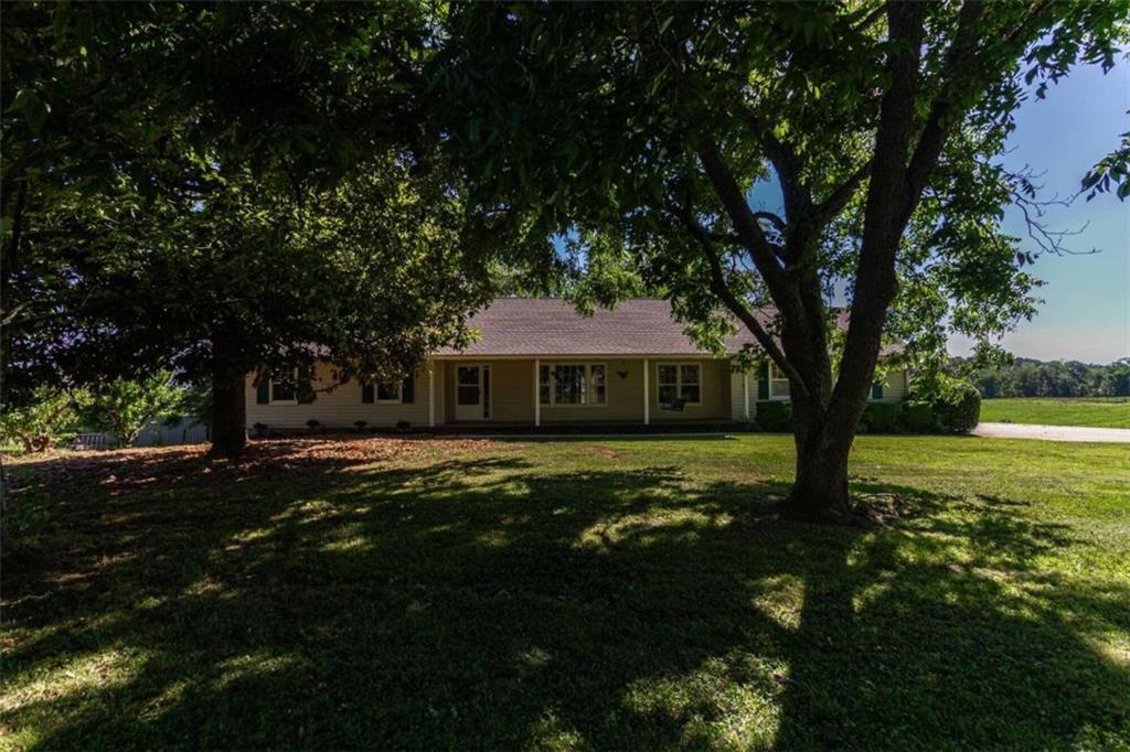 Property Photo: 3019 Yonah Homer Road GA 30547