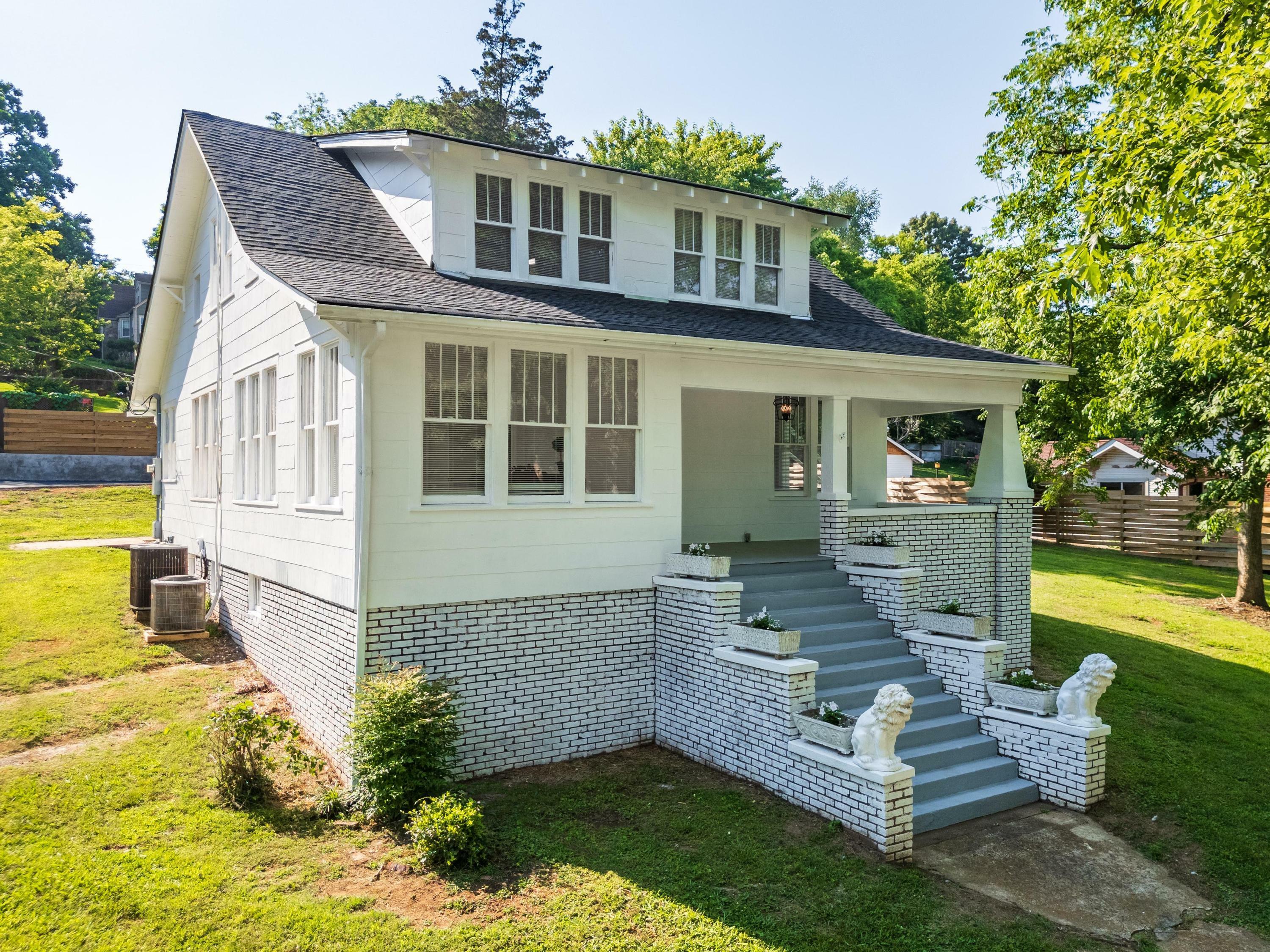 Property Photo:  3801 Oakland Terrace  TN 37415 