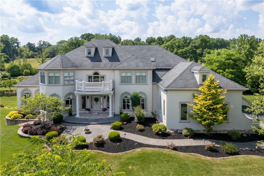 Property Photo: 1756 Wyndham Terrace PA 18015