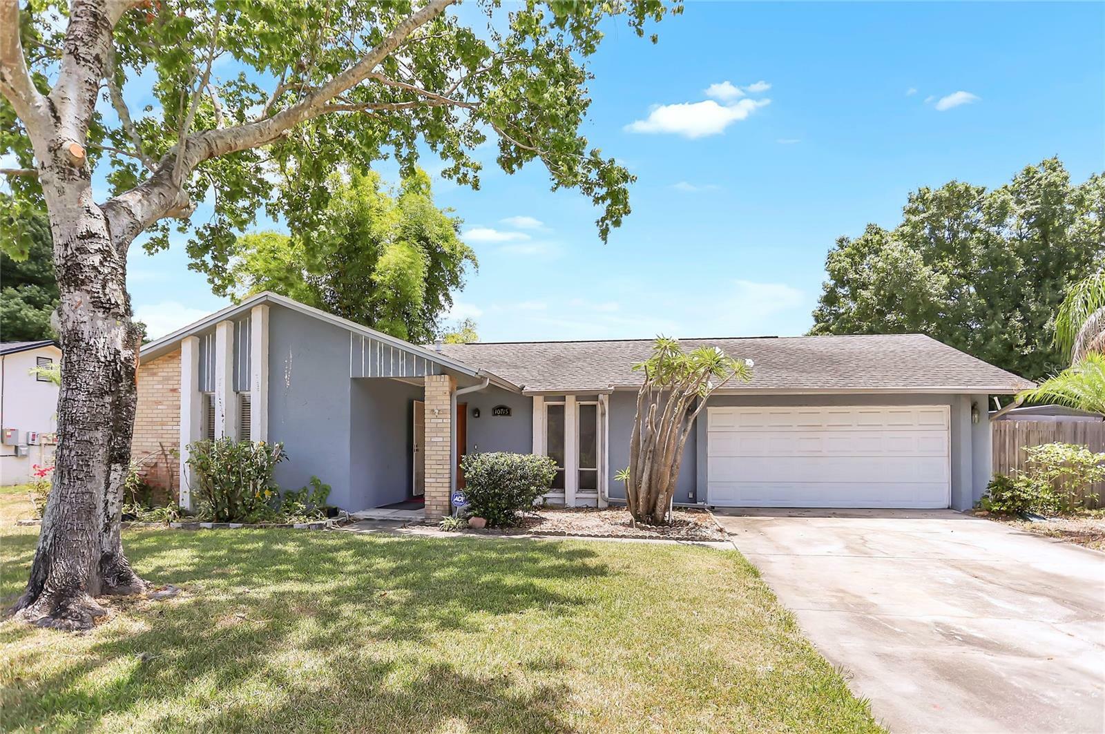 Property Photo:  10715 Ramblewood Road  FL 32837 