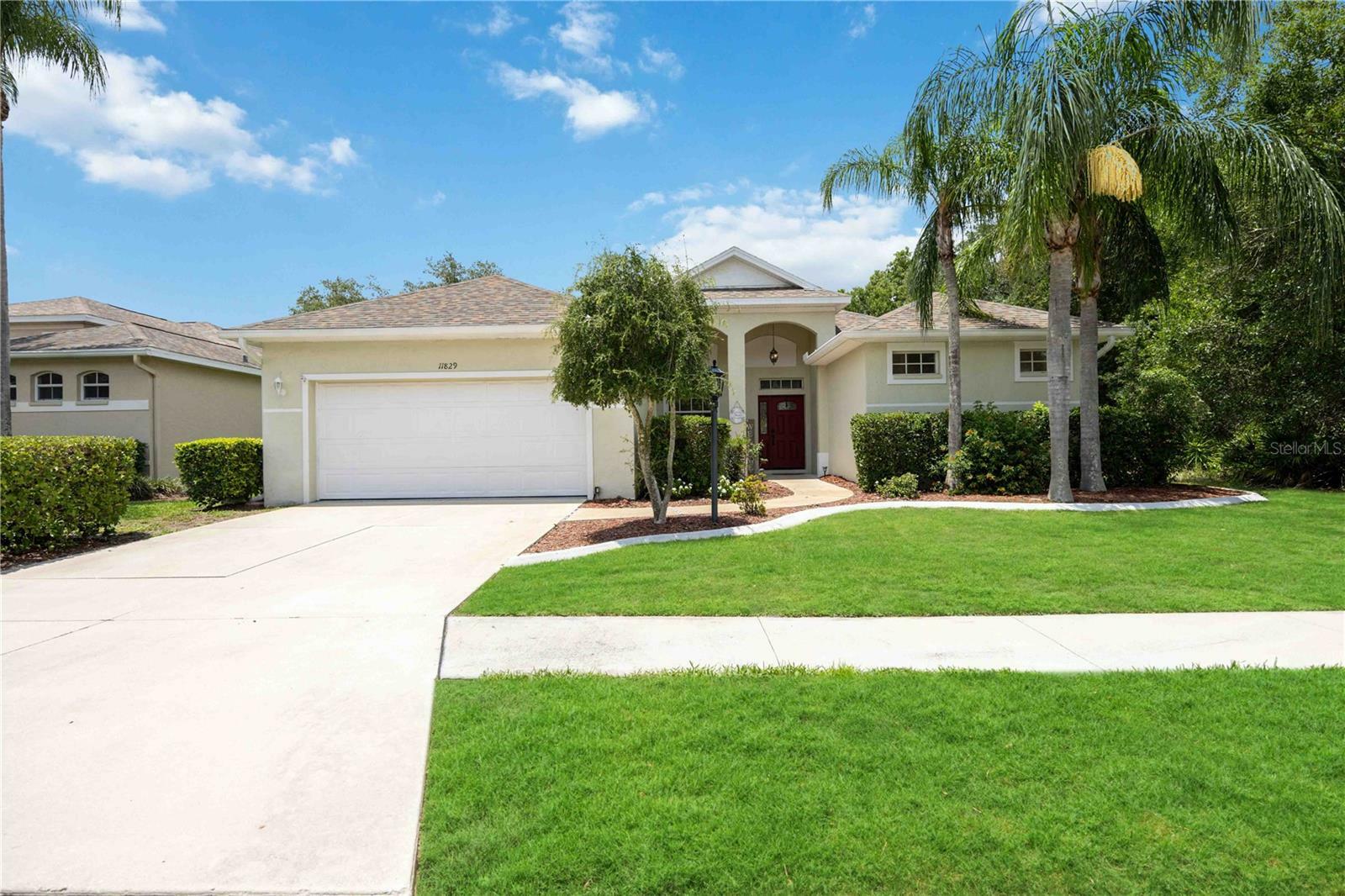 Property Photo:  11829 Winding Woods Way  FL 34202 