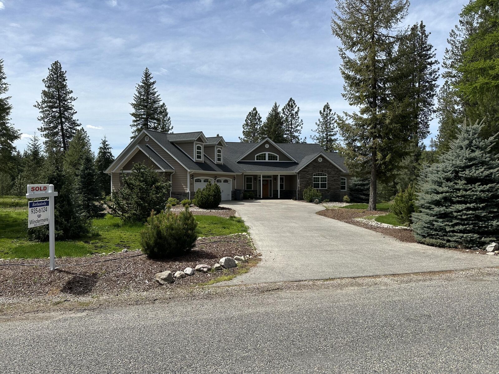 Property Photo: 602 Palmer Ln WA 99109