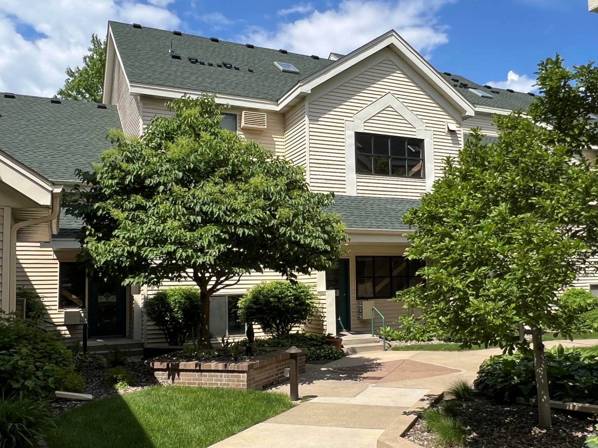 Property Photo: 7618 York Avenue S 1115 MN 55435