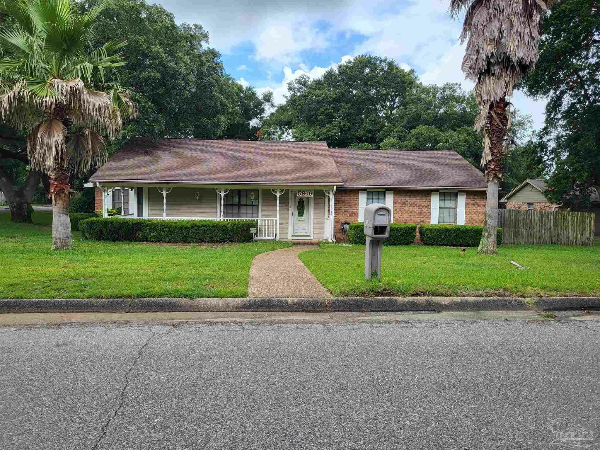 5800 Roble Loma Dr  Pensacola FL 32526 photo