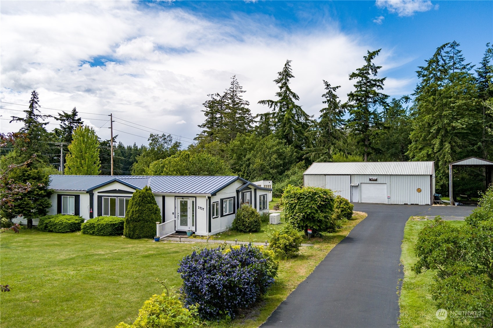 Property Photo:  2717 Crescent Acres Road  WA 98277 