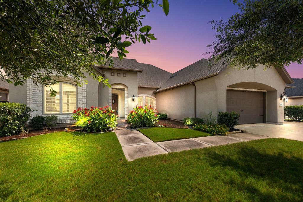 Property Photo:  2733 S Saddlehorn Trail  TX 77494 