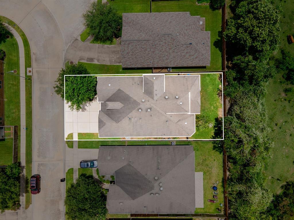 Property Photo: 17211 Forest Ridge Point TX 77084
