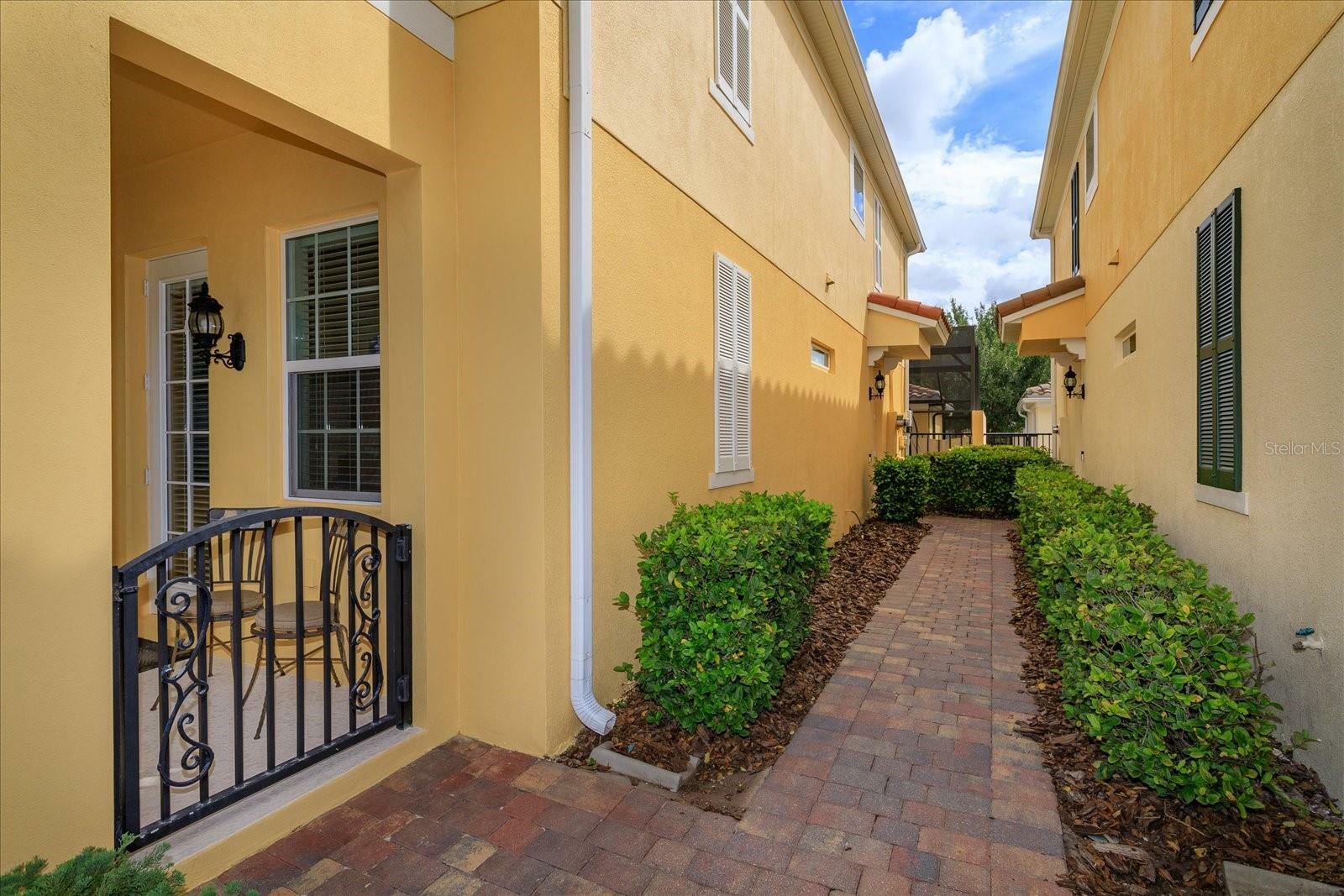 Property Photo:  12097 Breda Lane  FL 32827 