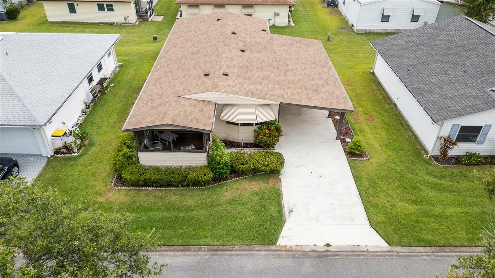 Property Photo:  4924 Colonnades Club Boulevard  FL 33811 