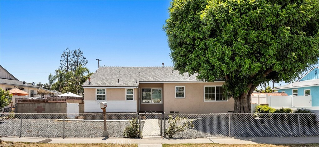 Property Photo:  1113 S Pine Drive  CA 92833 