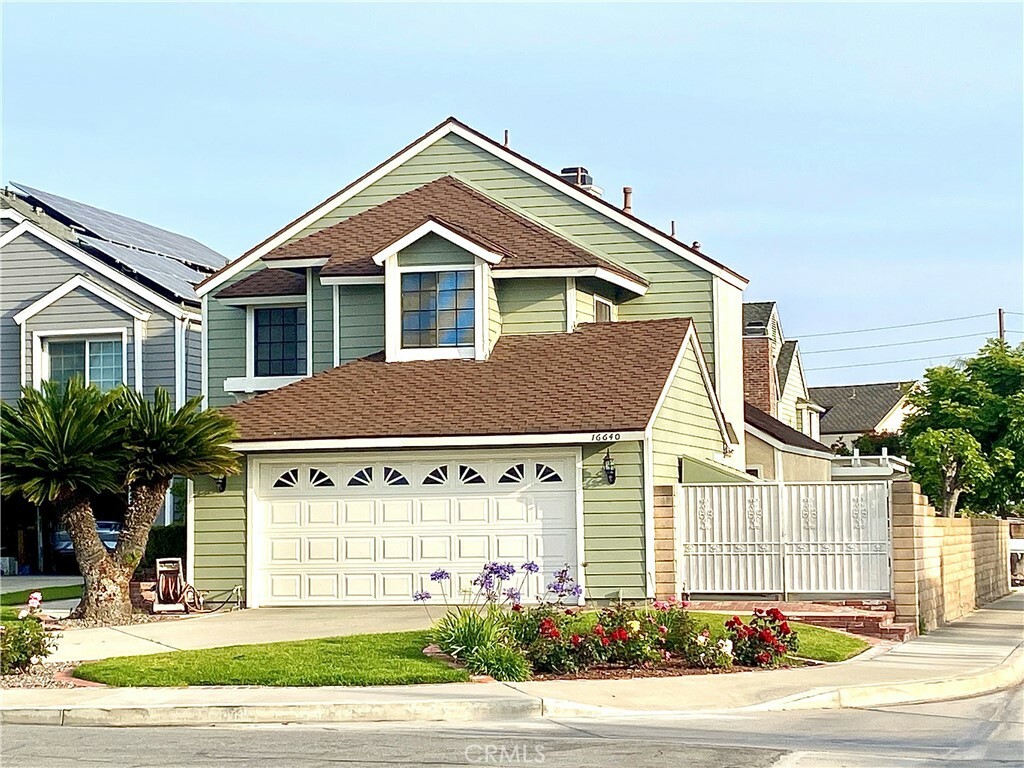 Property Photo:  16640 Carriage Circle  CA 92886 