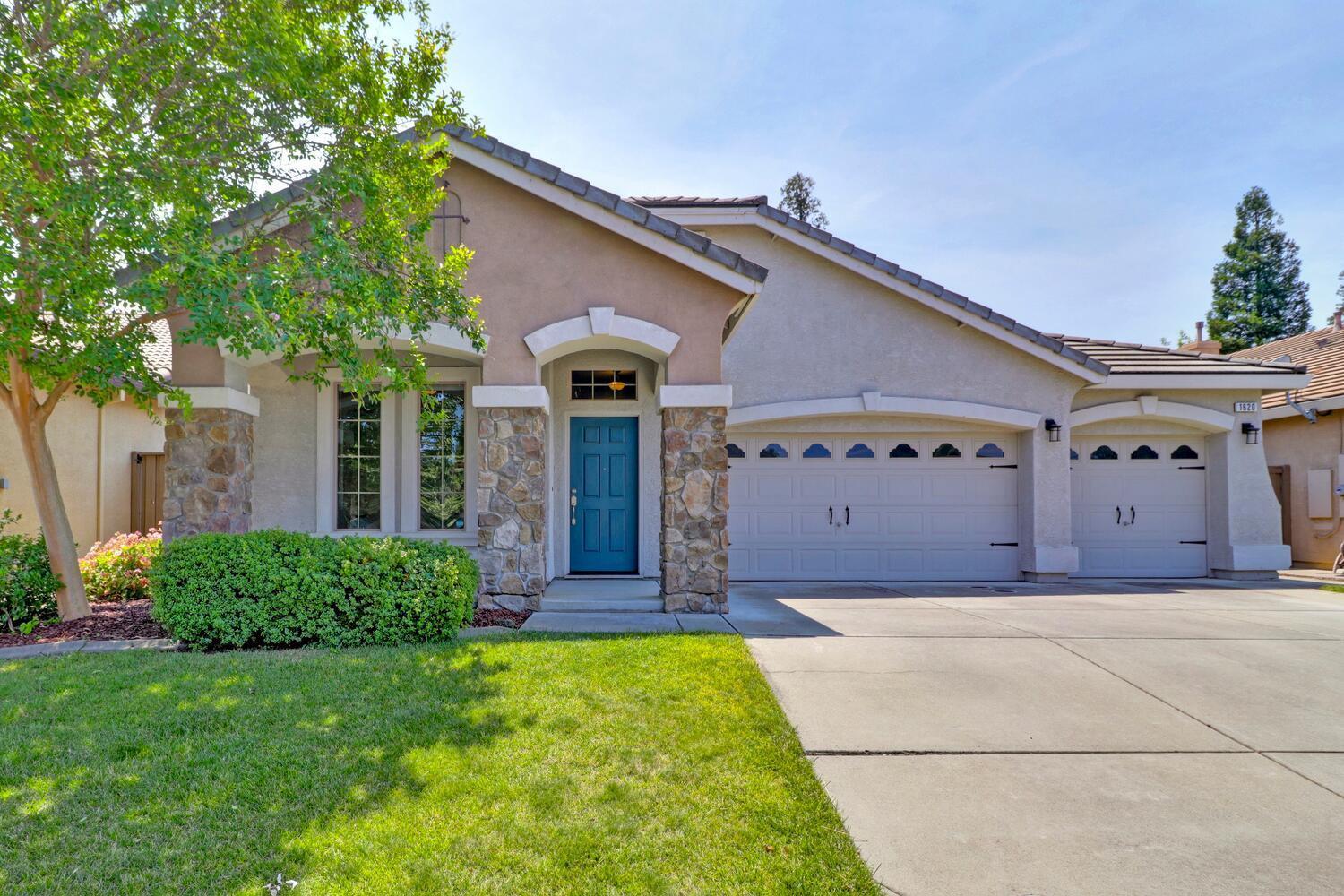 Property Photo:  1620 Quails Nest Street  CA 95747 