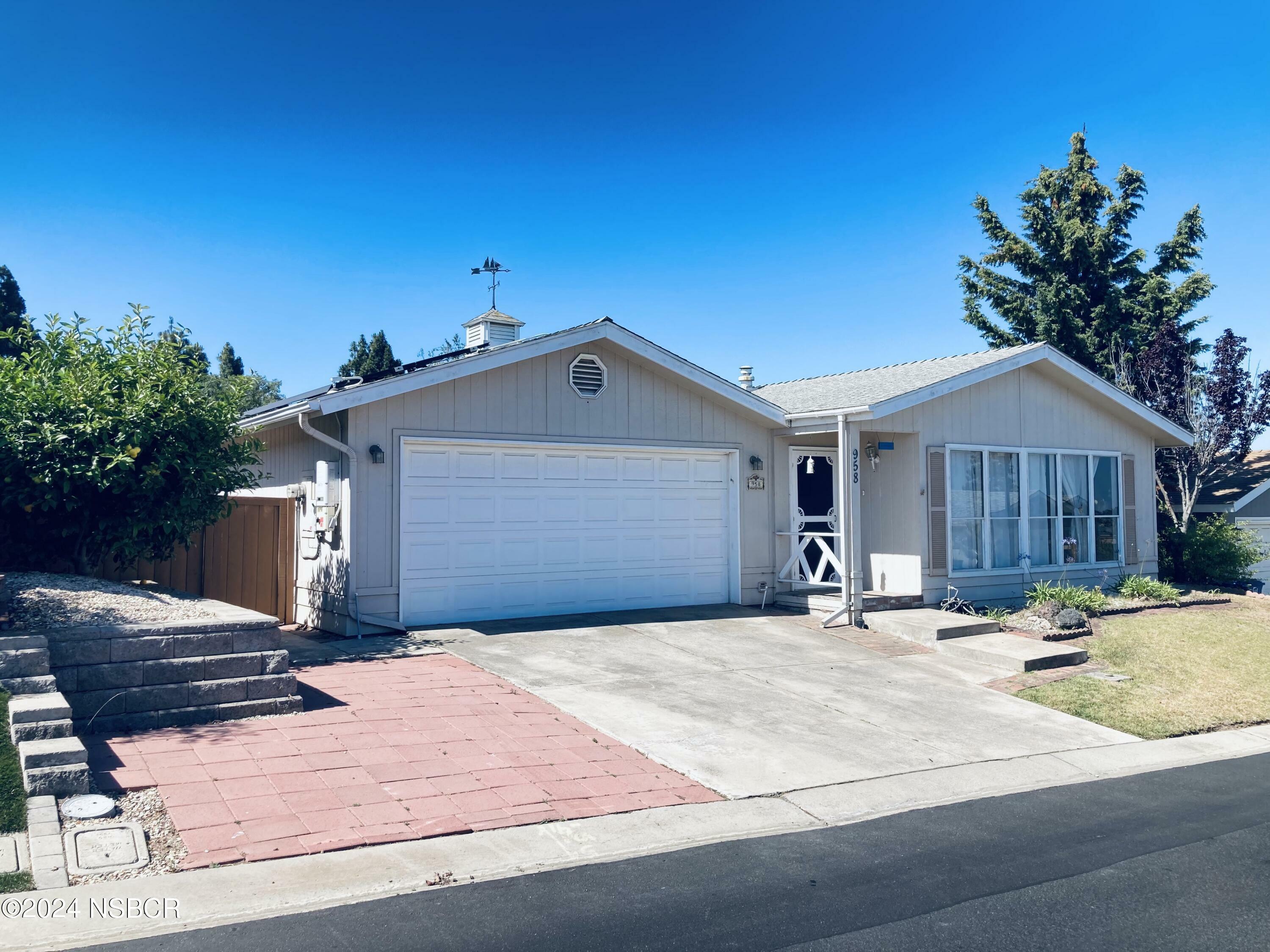 Property Photo:  958 S Ridge View Drive  CA 93455 