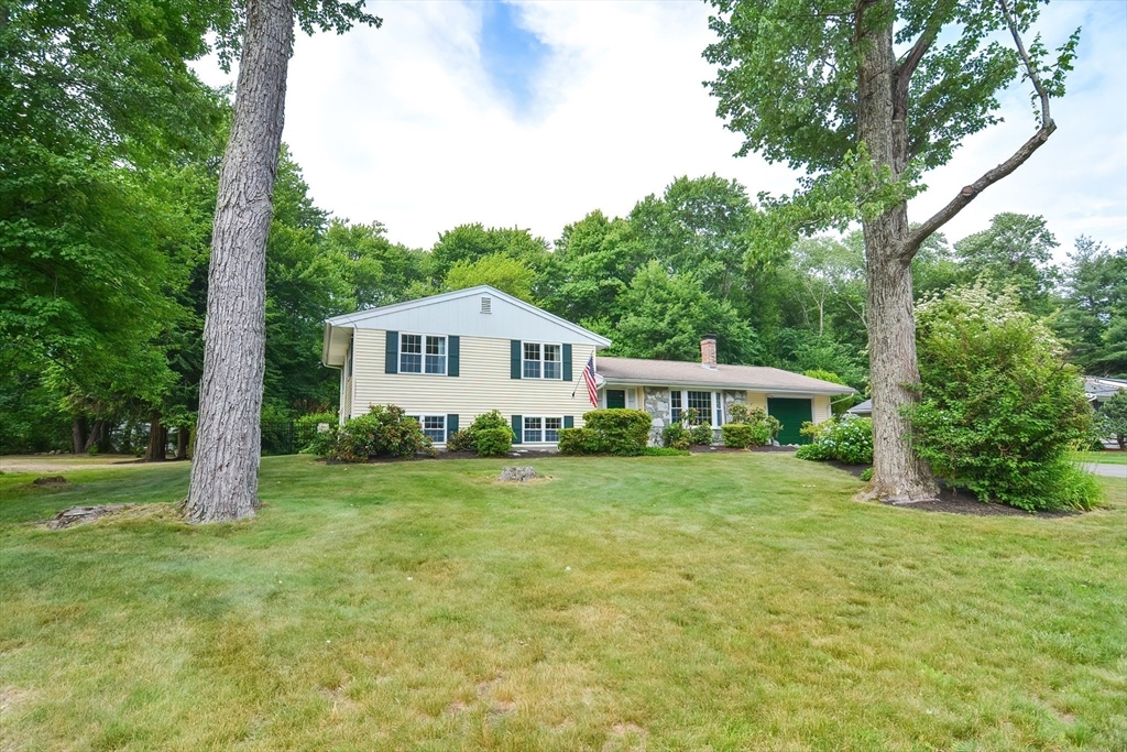 Property Photo:  15 Bayberry Lane  MA 01701 