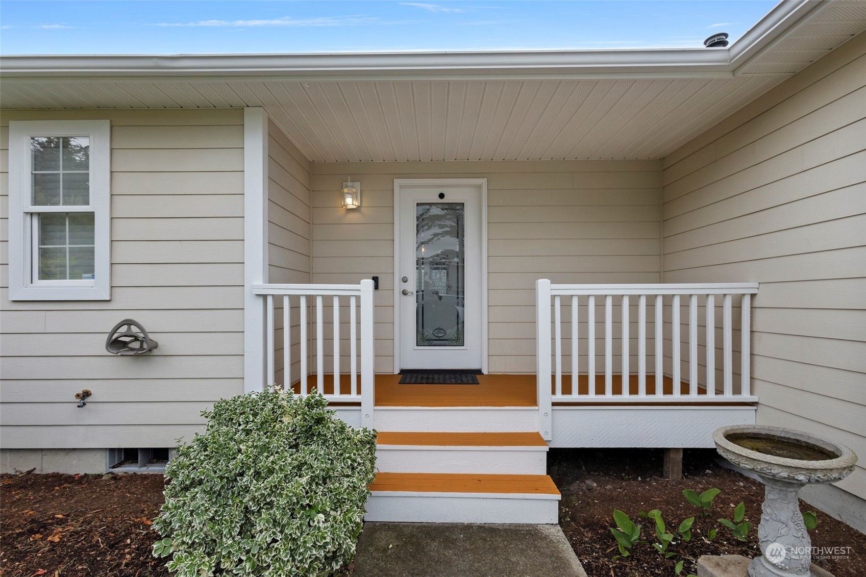 Property Photo:  1189 Ridgeway Drive  WA 98277 