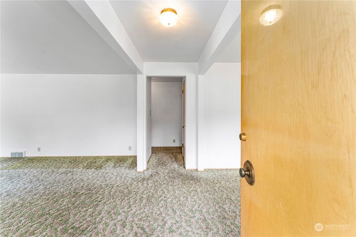 Property Photo:  4024 SW Concord Street  WA 98136 