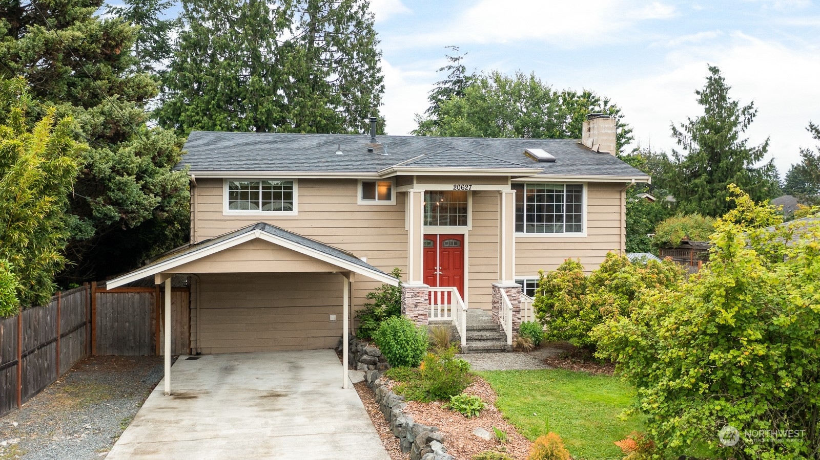 Property Photo: 20627 S Danvers Road WA 98036