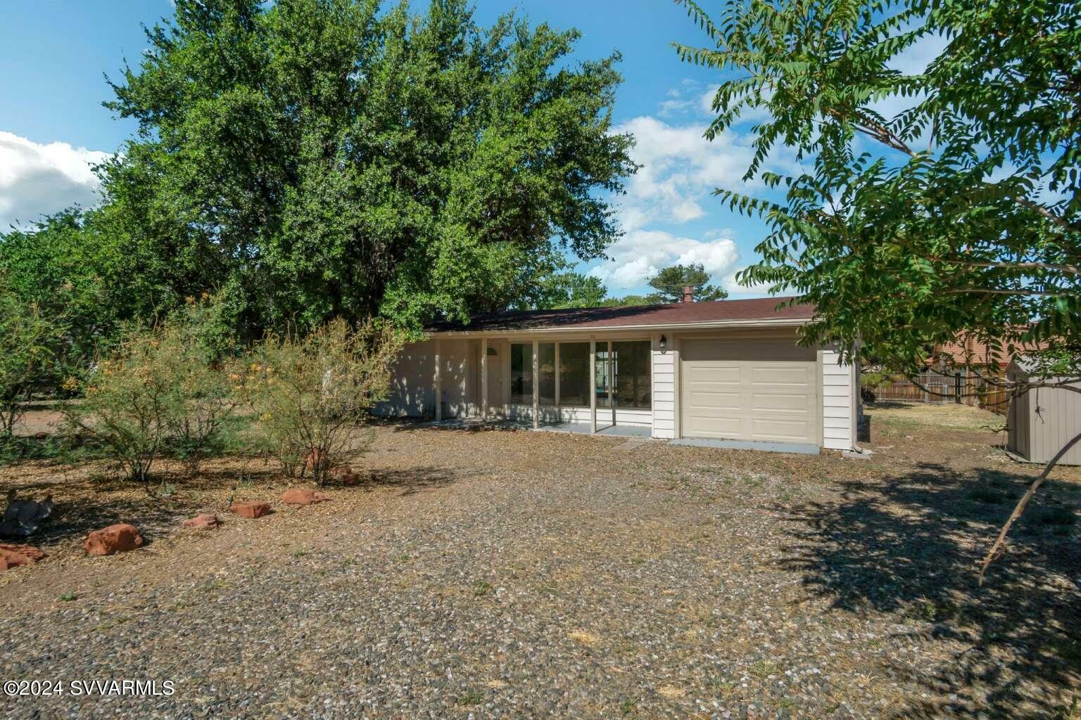 Property Photo: 4390 N Fairway Drive AZ 86335