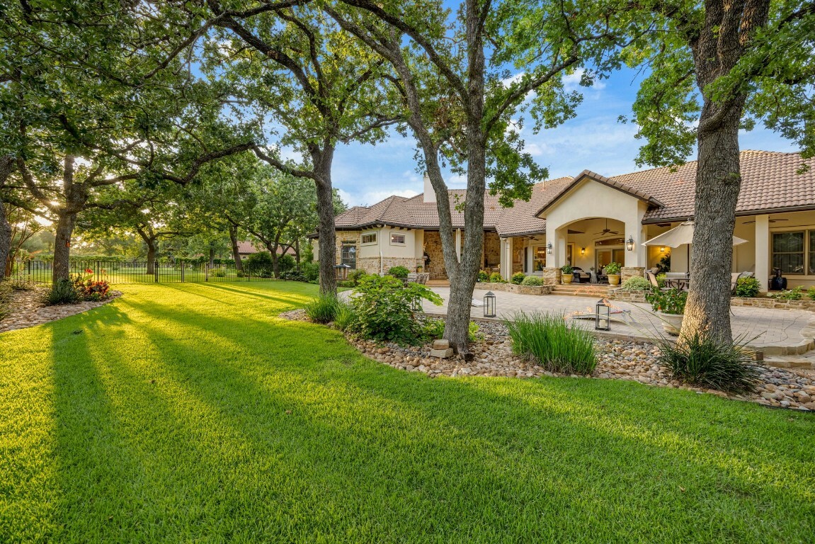 Property Photo:  105 Flint Ridge Trail  TX 78628 