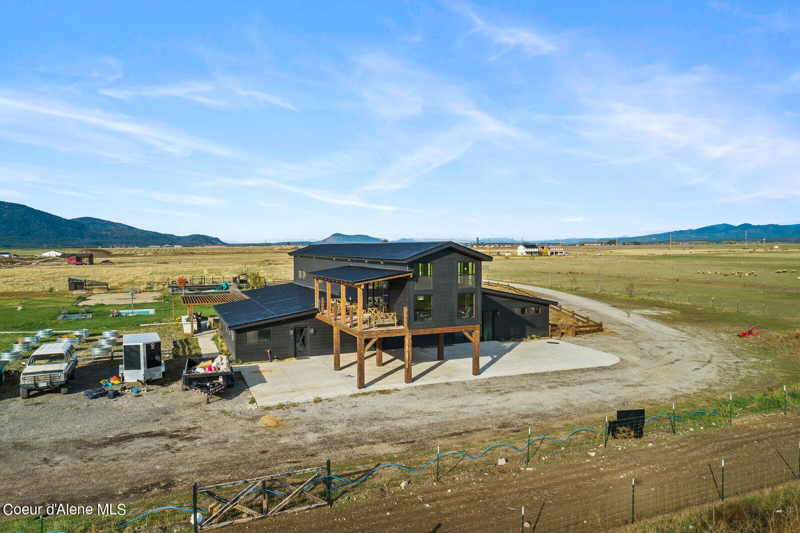 Property Photo:  6906 W Shepherd Ln  ID 83858 