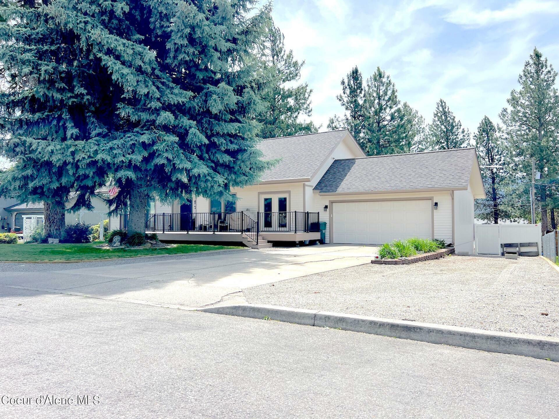 Property Photo:  703 W 14th Ave  ID 83854 