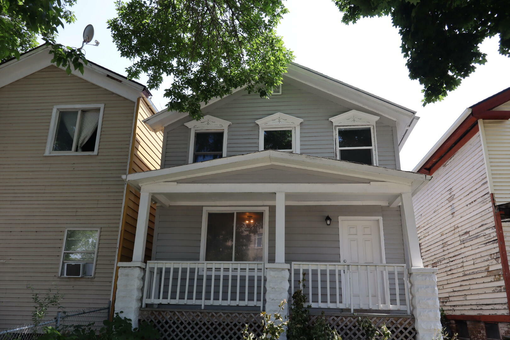 Property Photo:  651 W Bruce St  WI 53204 