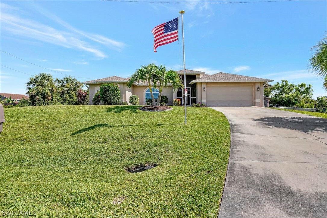 Property Photo:  4300 6th Street SW  FL 33976 