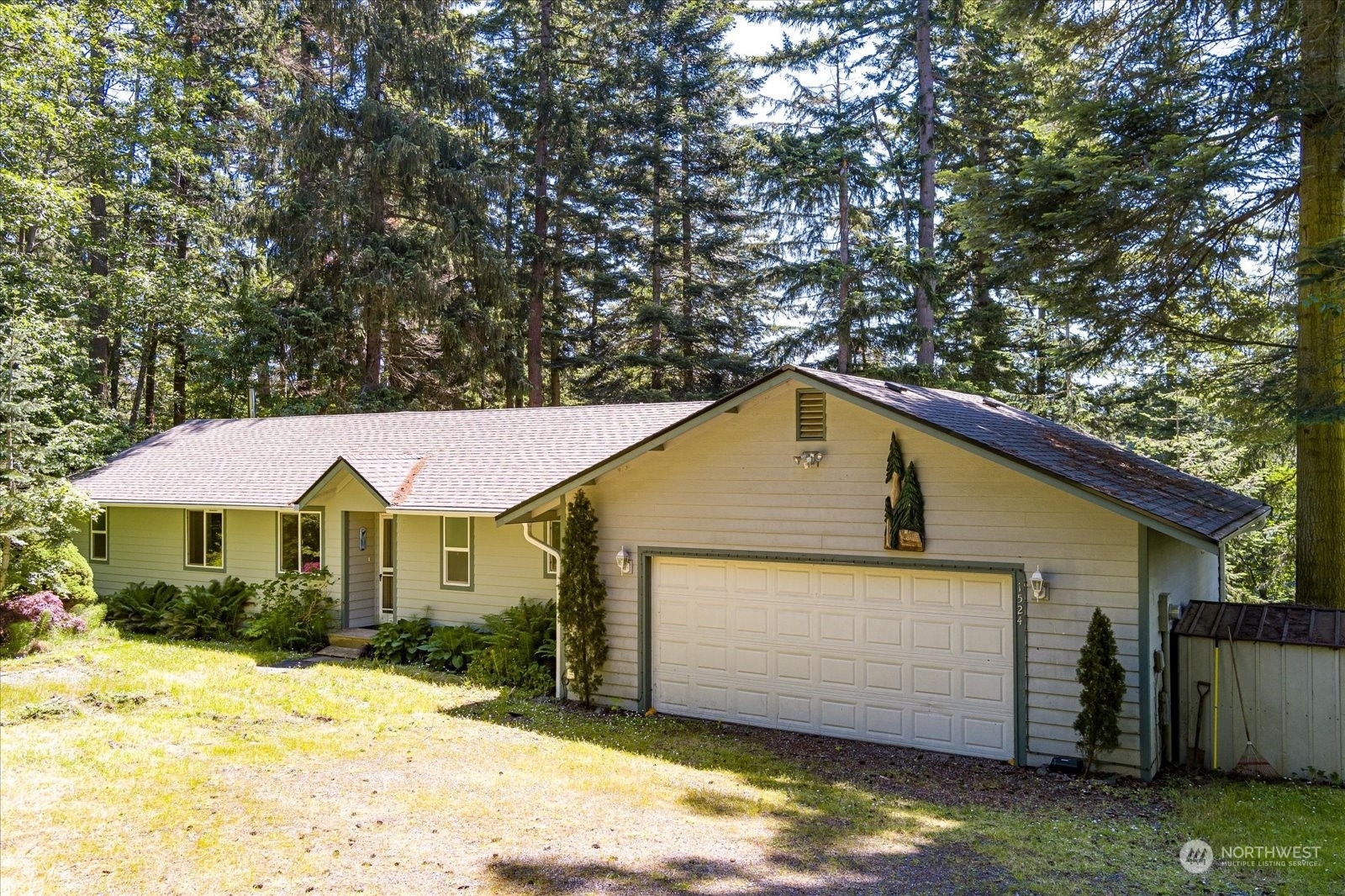 Property Photo:  1524  Deer Ridge Road  WA 98277 