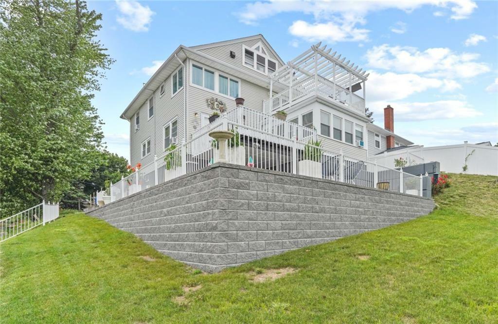 Property Photo:  12 Rushton Drive  RI 02905 