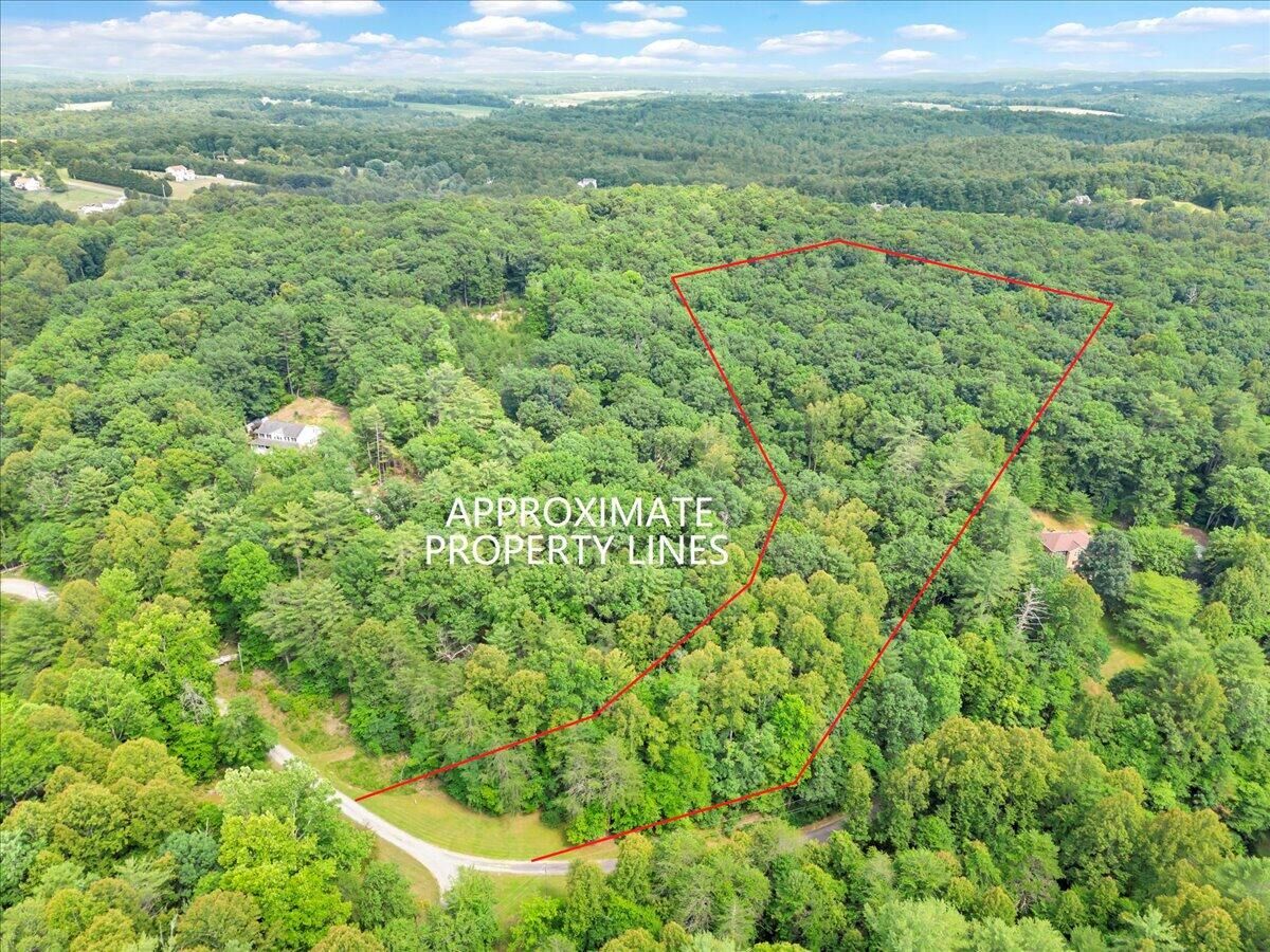 Property Photo:  Lot 5 Summerset Ln  VA 24065 