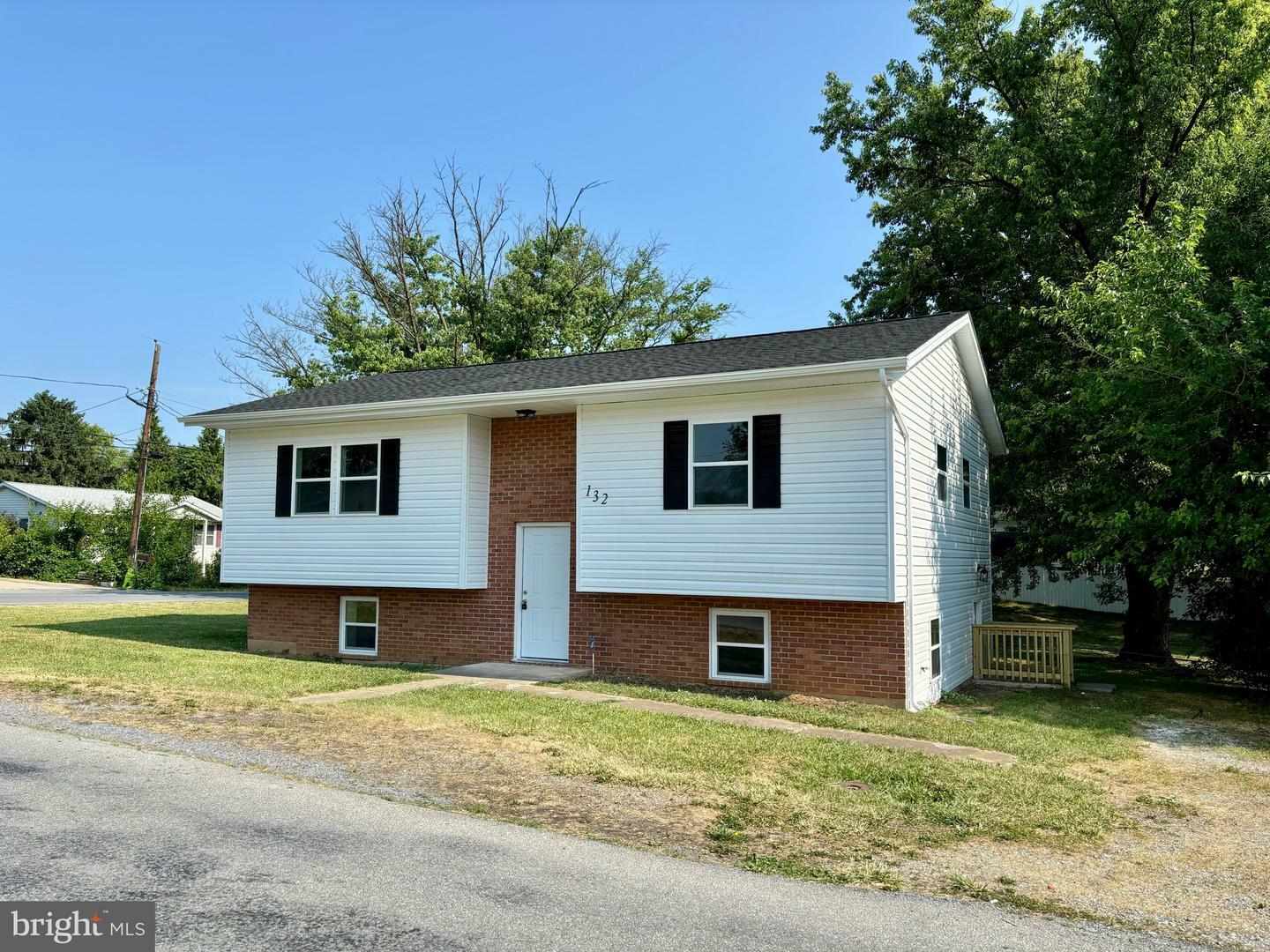 Property Photo:  318 Ambrose Drive  WV 25438 