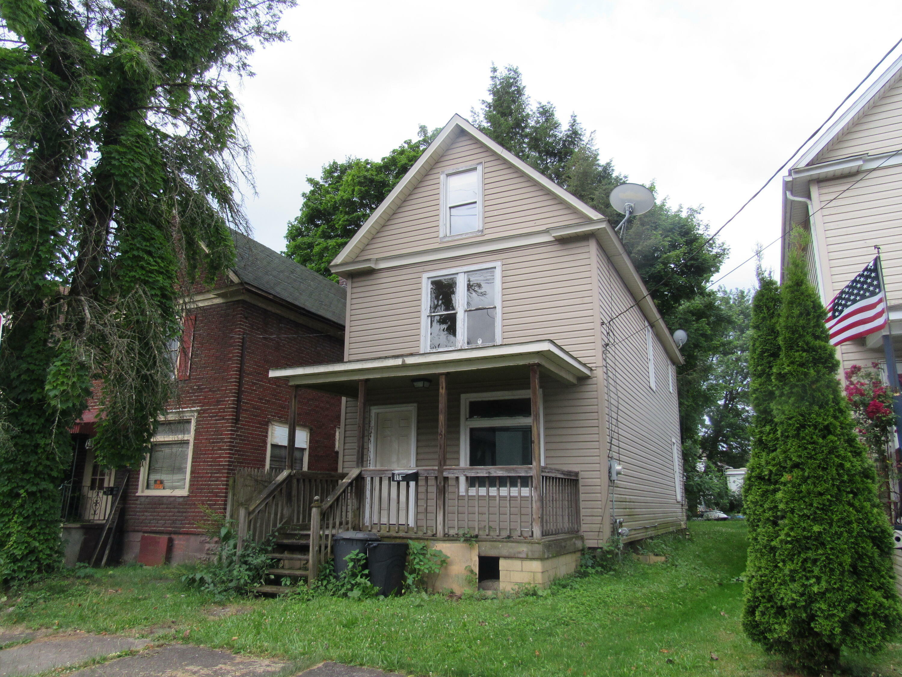 Property Photo:  111 Spring Ave  PA 15801 