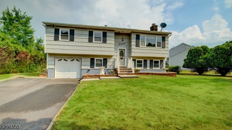 Property Photo:  25 Clara Drive  NJ 08854 