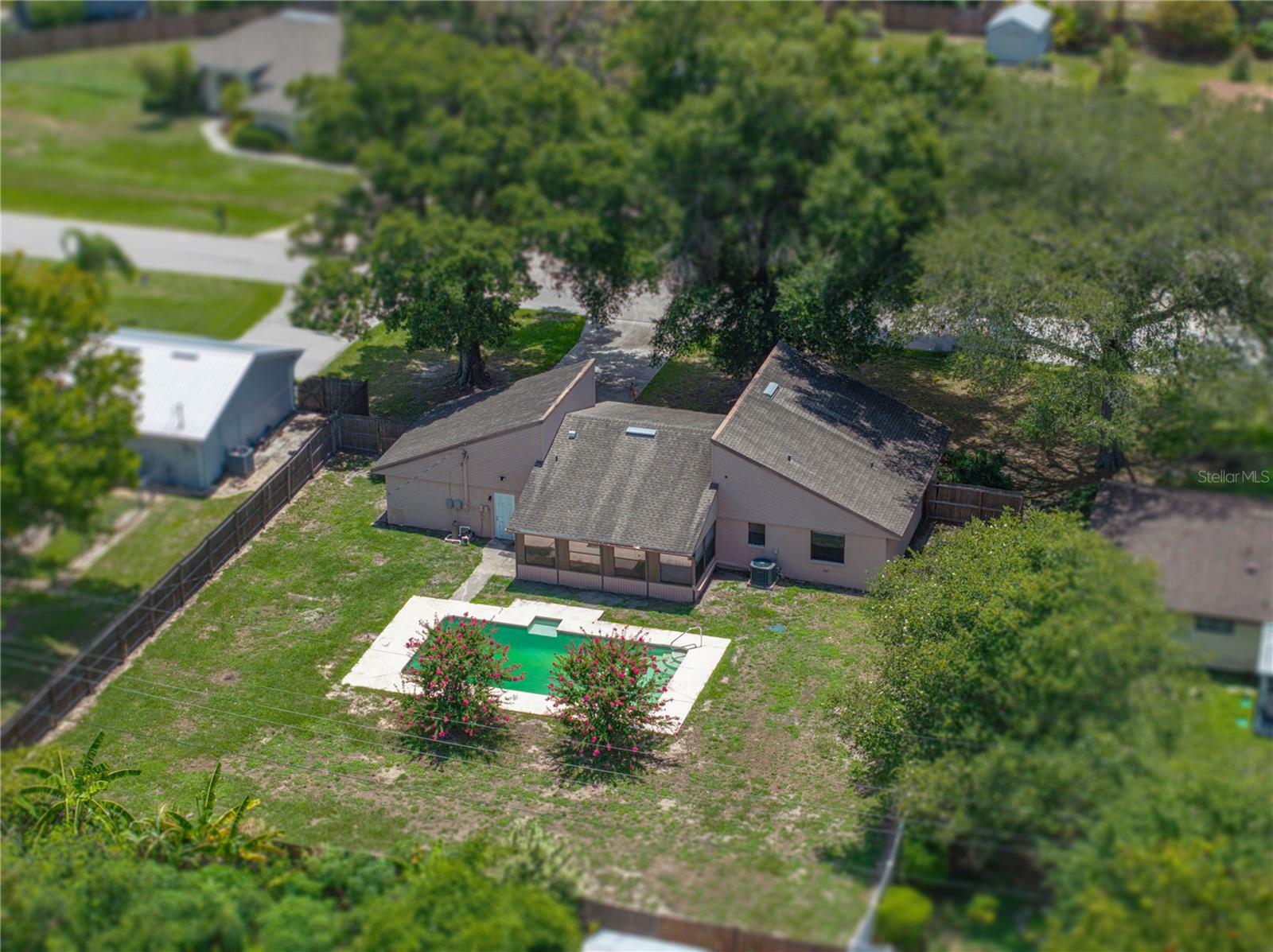 Property Photo:  3628 Royal Crest Drive  FL 33812 