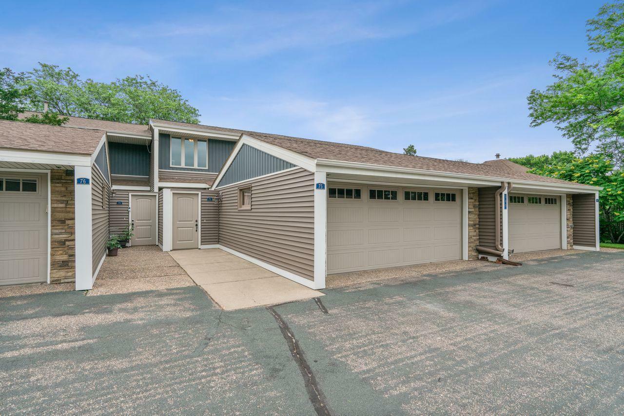 Property Photo:  540 Woodhill Drive 75  MN 55113 