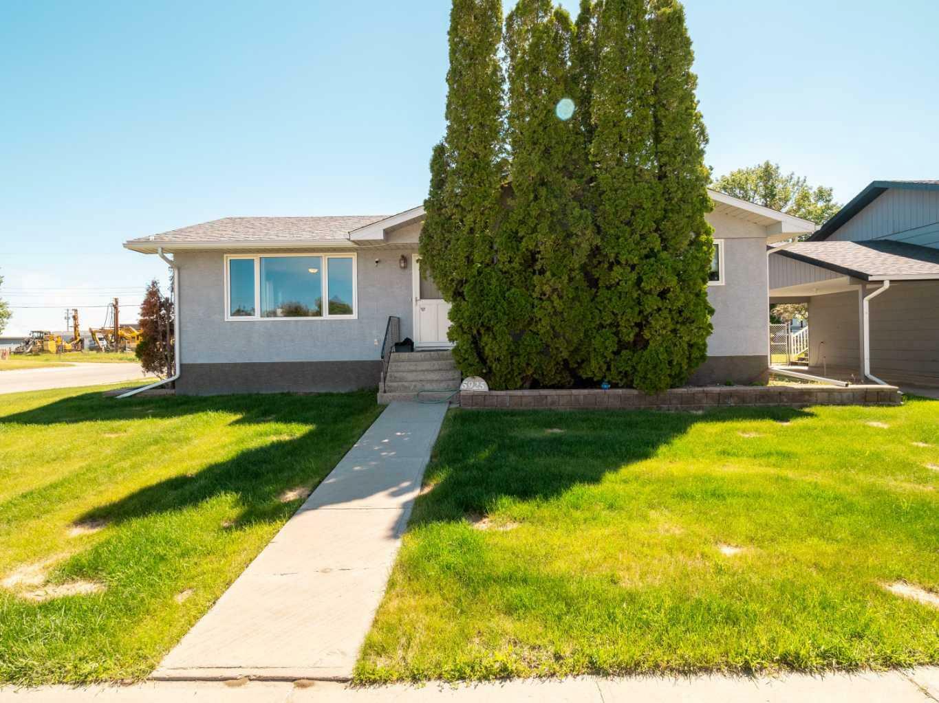 5925 57 Street  Taber AB T1G 1K1 photo