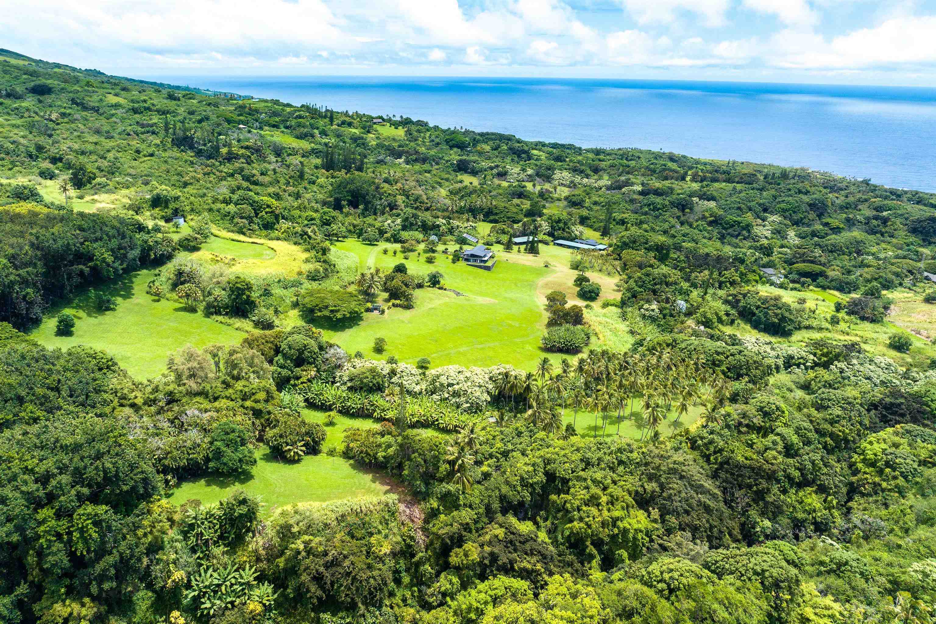 Property Photo: 40723 Hana Hwy HI 96713