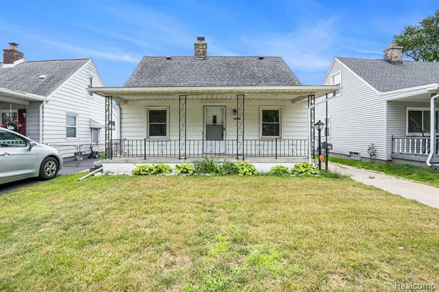 Property Photo:  34069 Annapolis Street  MI 48184 