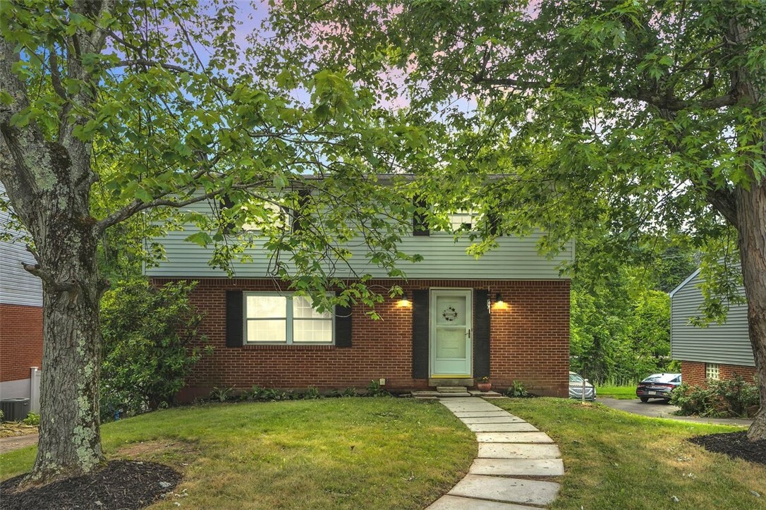 Property Photo:  460 Rainier Drive  PA 15239 