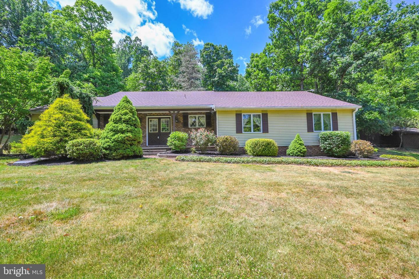 Property Photo: 2621 Blackberry Road PA 17315