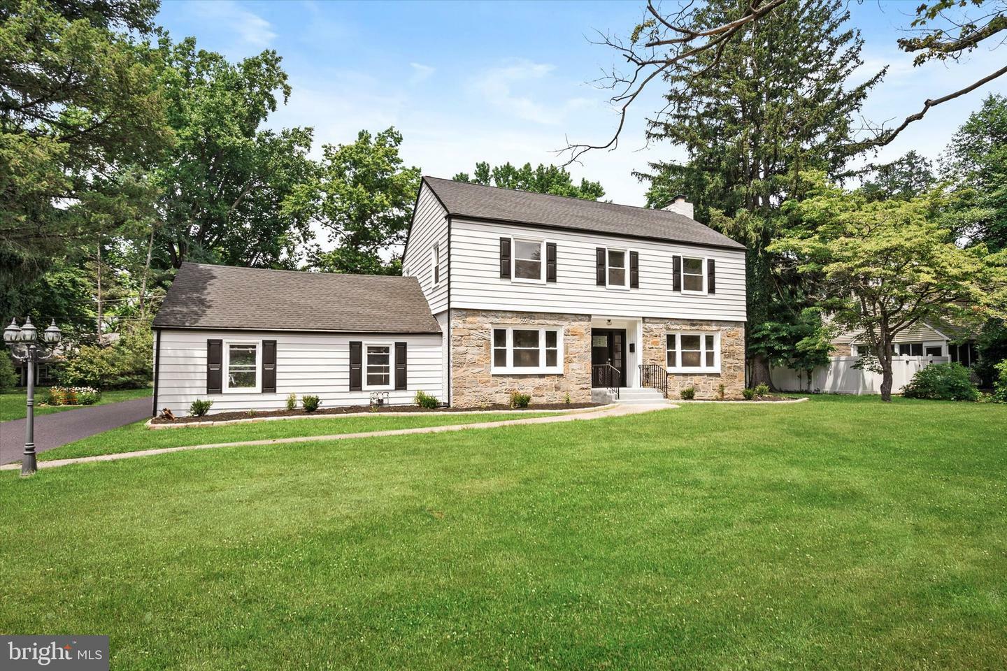 Property Photo:  1014 Yardley Road  PA 19067 