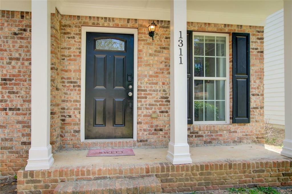 Property Photo:  1311 Bolton Road NW  GA 30331 