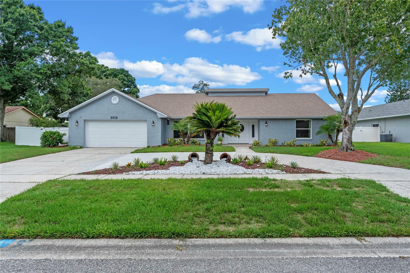 Property Photo: 5929 Cedar Pine Drive FL 32819