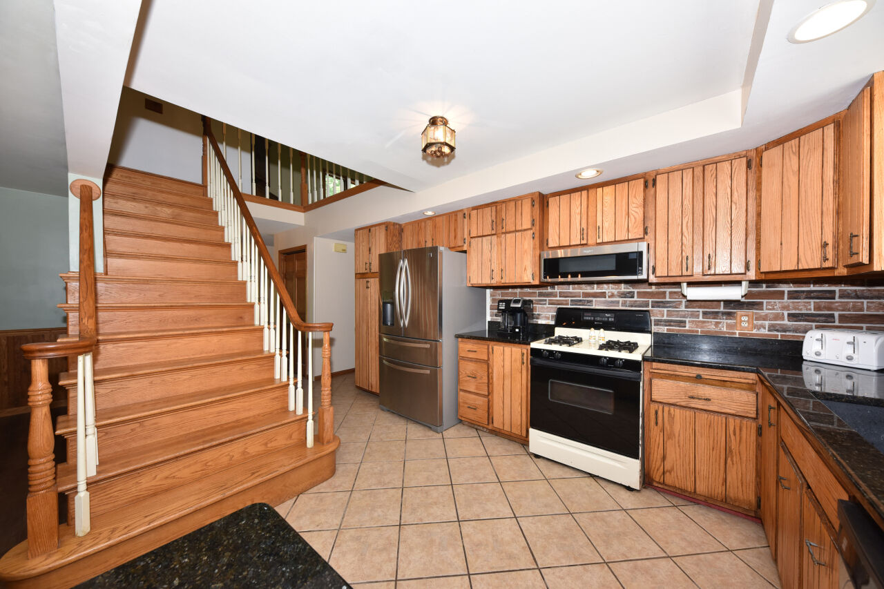 Property Photo:  10227 N River Rd  WI 53092 