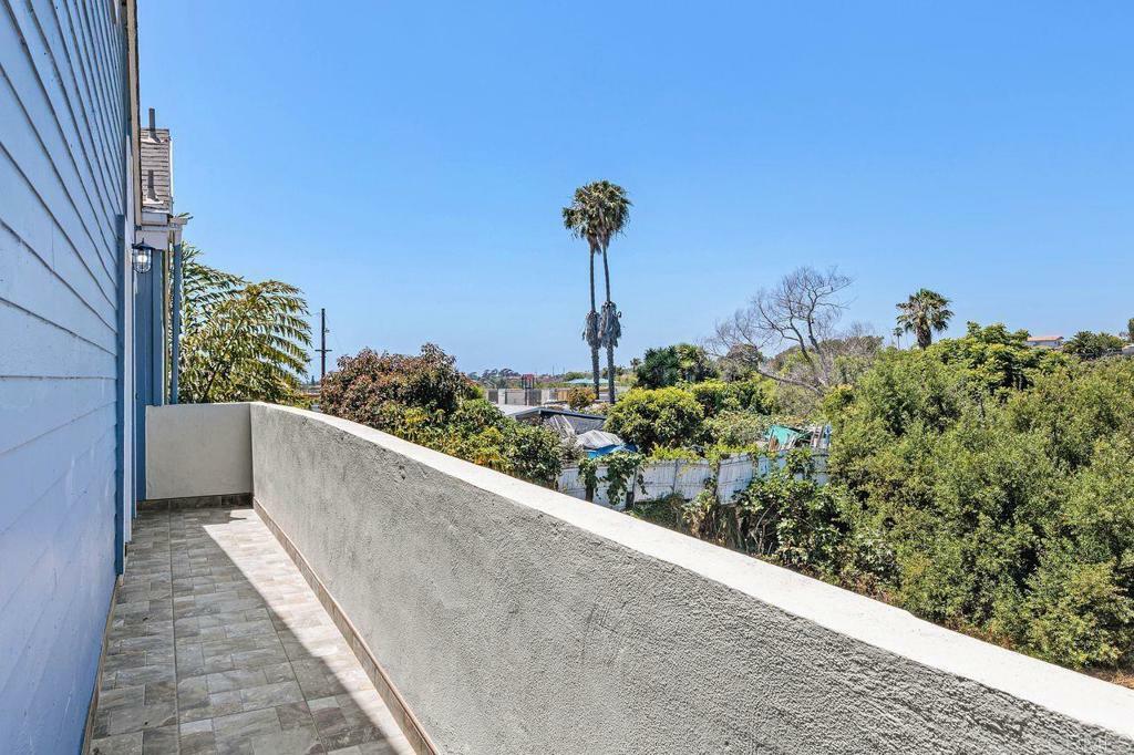 Property Photo: 1217 Holly CA 92058