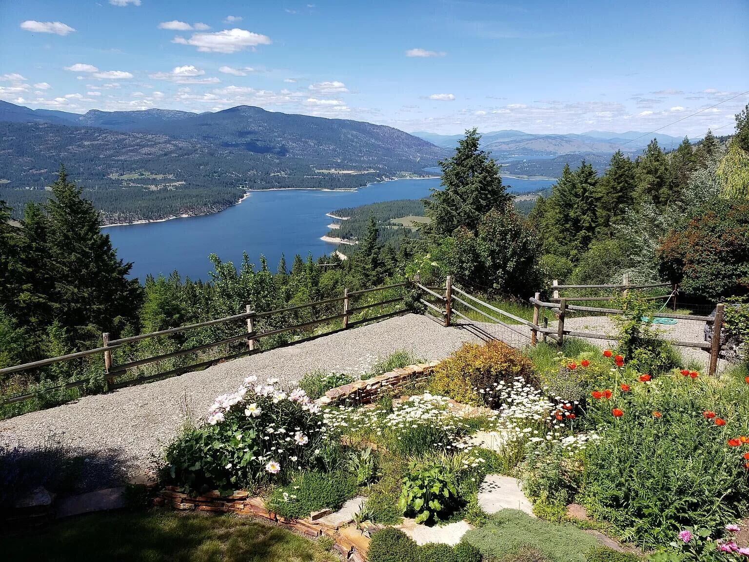 Property Photo:  1873 A Heidegger Rd  WA 99167 