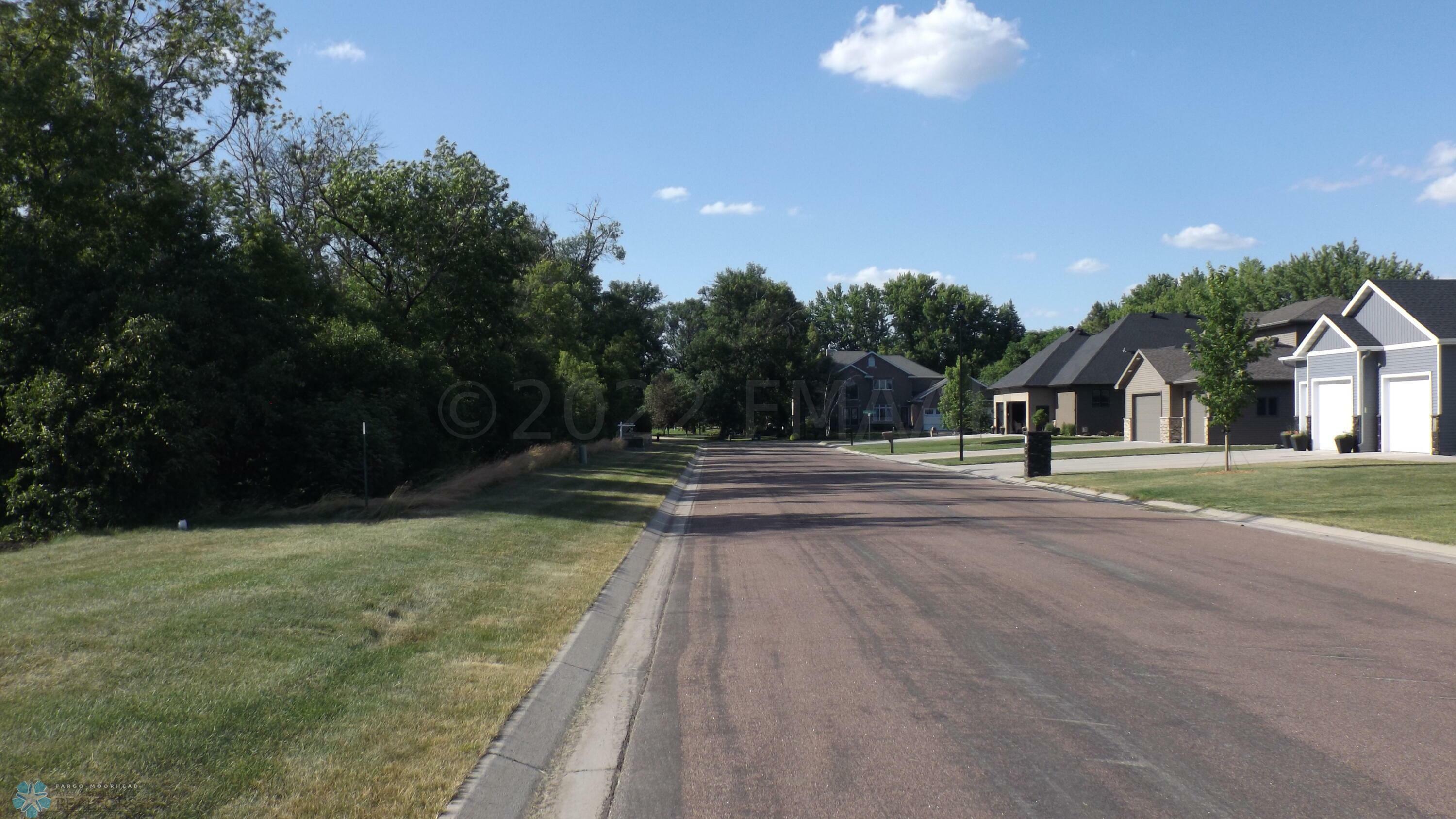 Property Photo:  1465/1485 Oakwood Court  ND 58074 